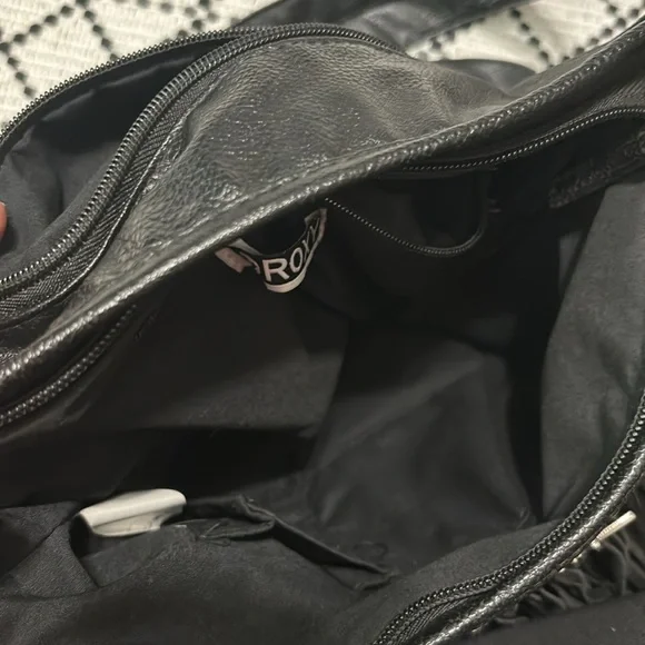 Two Roxy purses - Picture 6 of 11